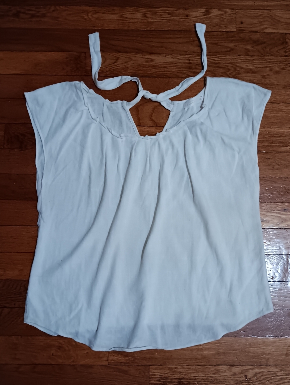 LC Lauren Conrad White Tie-Back Blouse